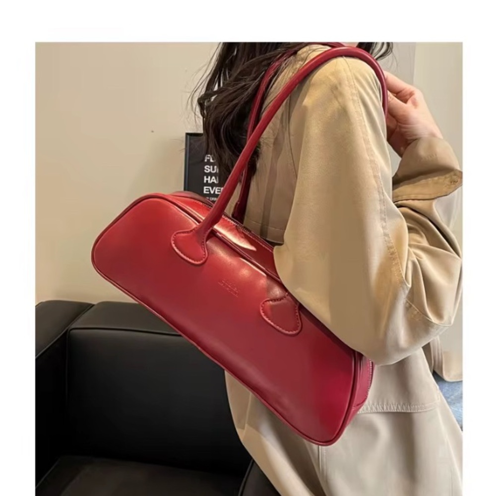Elegant Red Messenger Handbag